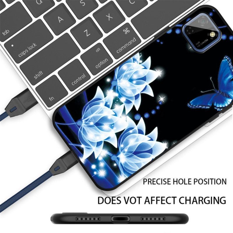 Hoesje Huawei Y5p Vlinder En Blauwe Bloemen