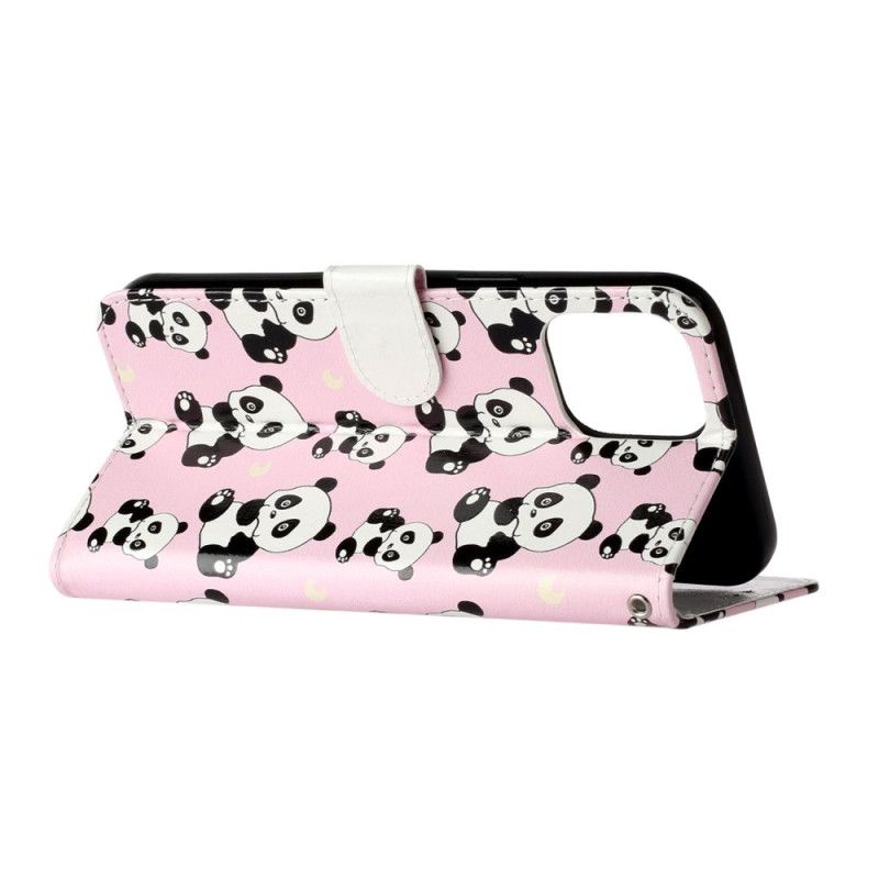 Leren Hoesje iPhone 16 Pro Kleine Panda's Met Riem Bescherming Hoesje